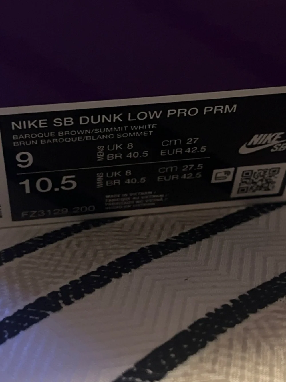 Nike SB Dunk Low Pro PRM - Baroque Brown & Summit White